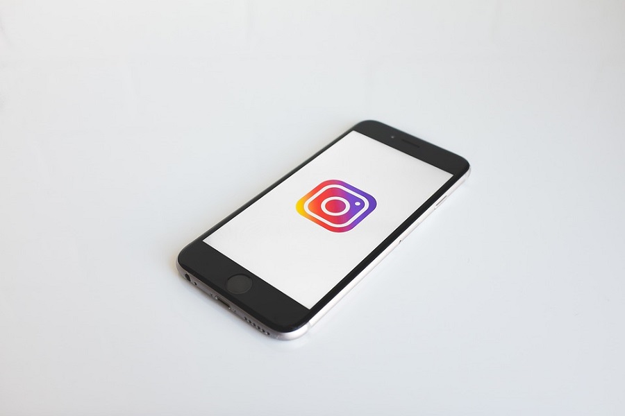 Instagram changes the order in which posts appear